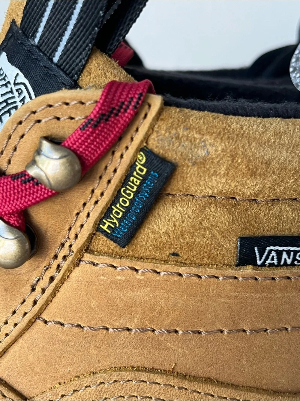 Vans MTE waterproof leather sneakers camel insulated for cold NEW 9.5